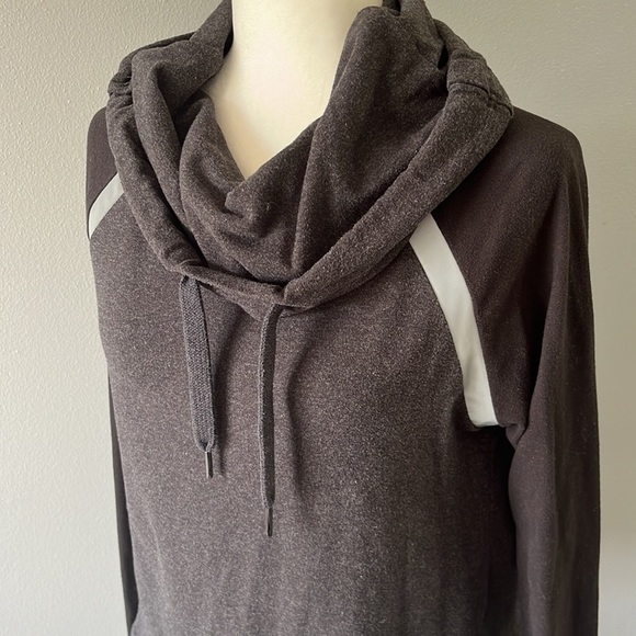 Sweaty Betty Gray Cowl Neck Sweatshirt - Picture 2 of 11